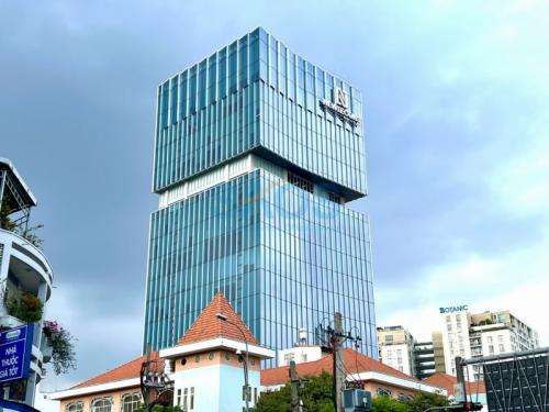Cao ốc văn phòng Newtecons Tower, 96 Phan Đăng Lưu, quận Phú Nhuận