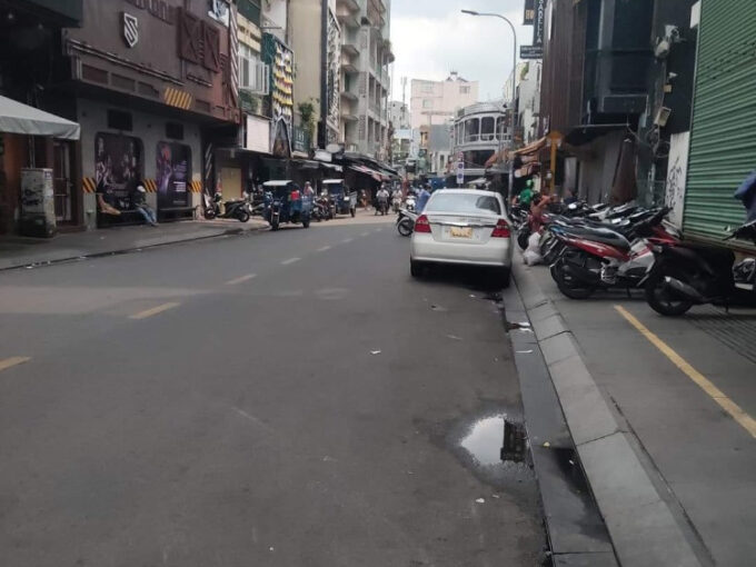 MẶT TIỀN ĐỀ THÁM, P CÔ GIANG, QUẬN 1, 88m2, 4 TẦNG, NHỈNH 40 TỶ