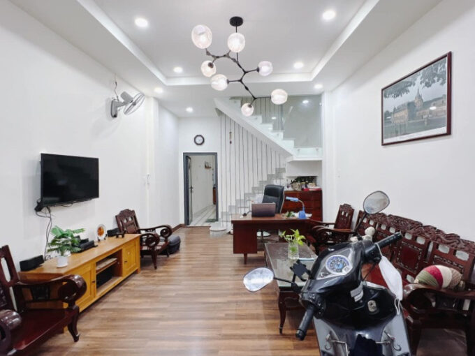 Nhà đẹp 52 m2 (4.5 x 13.5), Tôn Thất Thuyết, This fall. 5,8 tỷ