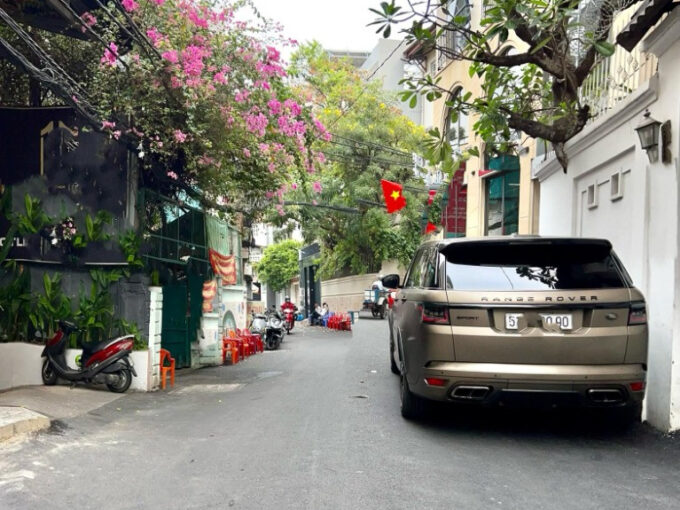 Mặt tiền biệt thự Sân bay,gần Hồng Hà,Tân Bình,114m2, 3 tầng,ngang 9m,23.X TỶ