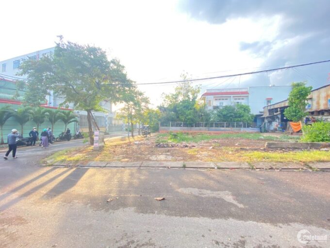GẤP Chủ Cần Tiền Hạ Giá 2 tỷ Chỉ còn 11,5 tỷ Đất Góc 2 Mặt tiền QL13