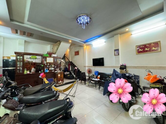 Nhà 5 tầng Mặt tiền Khánh Hội, 53m2 (5.3 x 10), hoàn công đủ. 11 tỷ