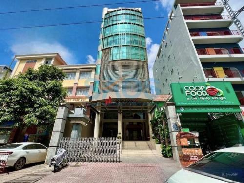 Toà nhà văn phòng Elilink Development, 415A Phan Xích Lengthy, Phú Nhuận