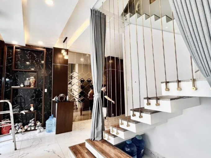 XỊN MỊN LÊ QUANG ĐỊNH – BÌNH THẠNH – TOÀ NHÀ 6 TẦNG CÓ HẦM