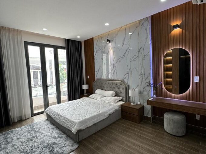 nhà 4 tầng mới đẹp ở bờ bao Tân Thắng tân phú đang ngộp cần bán gấp giá 8 tỷ hơn