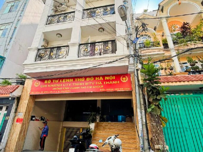 CHDV NGAY SÂN BAY TSN CỰC HIẾM 140M2(7X20) 7TẦNG, 21P, KHOÁN 100TR/TH, GIÁ TỐT