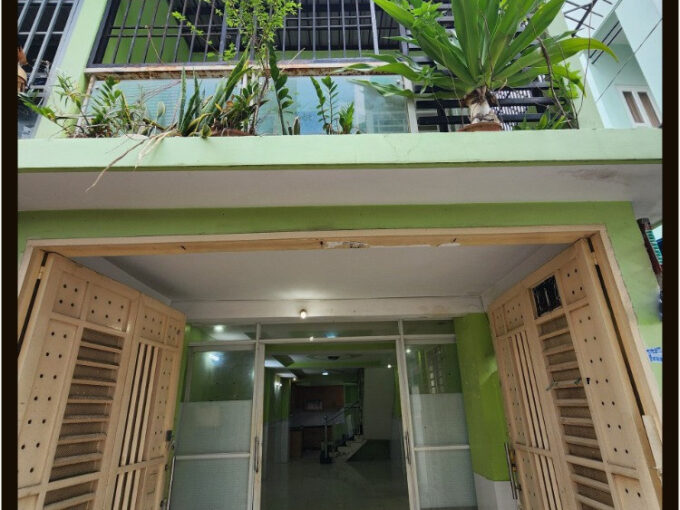 Nhà phố rẻ 1 trệt 1 lầu đường 4 Cư Xá Đô Thành Quận 3 TP.HCM