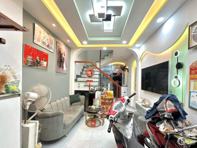 NHÀ ĐẸP HUỲNH VĂN BÁNH + TRẦN HUY LIỆU, PHÚ NHUẬN – TRỆT, LẦU, LỬNG