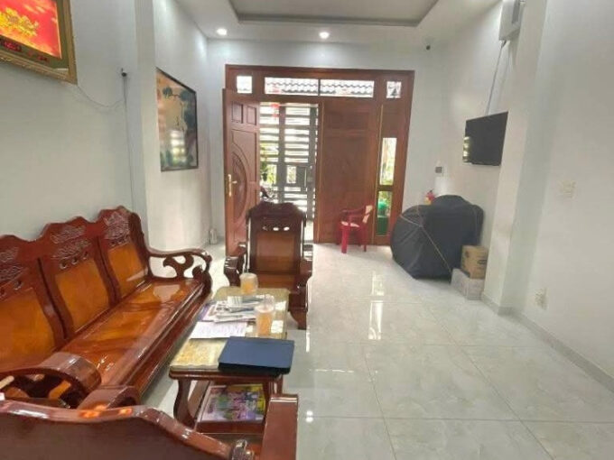 Nhà 99,77 m2, 5 tầng + thang máy, hẻm xe tải Nguyễn Trãi. 22,3 tỷ