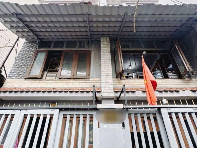 Nhà 48m2 (6,5 x 7), 6 tầng 6PN 8WC, gần ra Vĩnh Hội. 7,9 tỷ