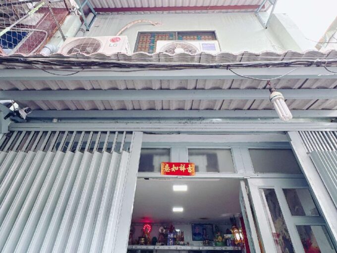Nhà 43m2 (3,72 x 10), 3 tầng 4 PN, Nguyễn Thần Hiến. Không QH. 4,45 tỷ