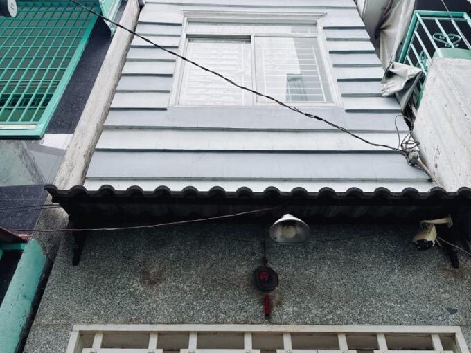 Nhà 29,4m2, 4 tầng BTCT HC đủ, Hoàng Diệu. Không QH. 3,35 tỷ