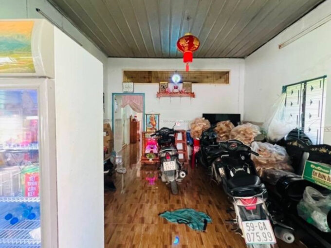 https://nhadat.cafeland.vn/ban-lo-dat-300m2-mat-tien-duong-duong-cong-khi-tan-hiep-hoc-mon-2260745.html
