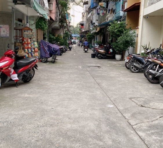 https://nhadat.cafeland.vn/ban-nha-mat-tien-quan-1-nguyen-trung-ngan-ngang-65m-dai-9m-tret-lau-hc-du-2255745.html